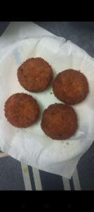 chicken-aloo-chop-4-pc